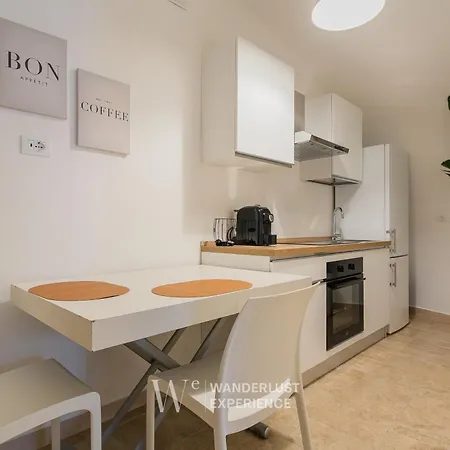 Apartment Wanderlust Experience Bea Bitonto